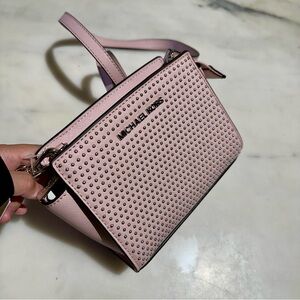 NWT MICHAEL KORS STUDDED MINI SELMA CROSSBODY, BLOSSOM COLOR